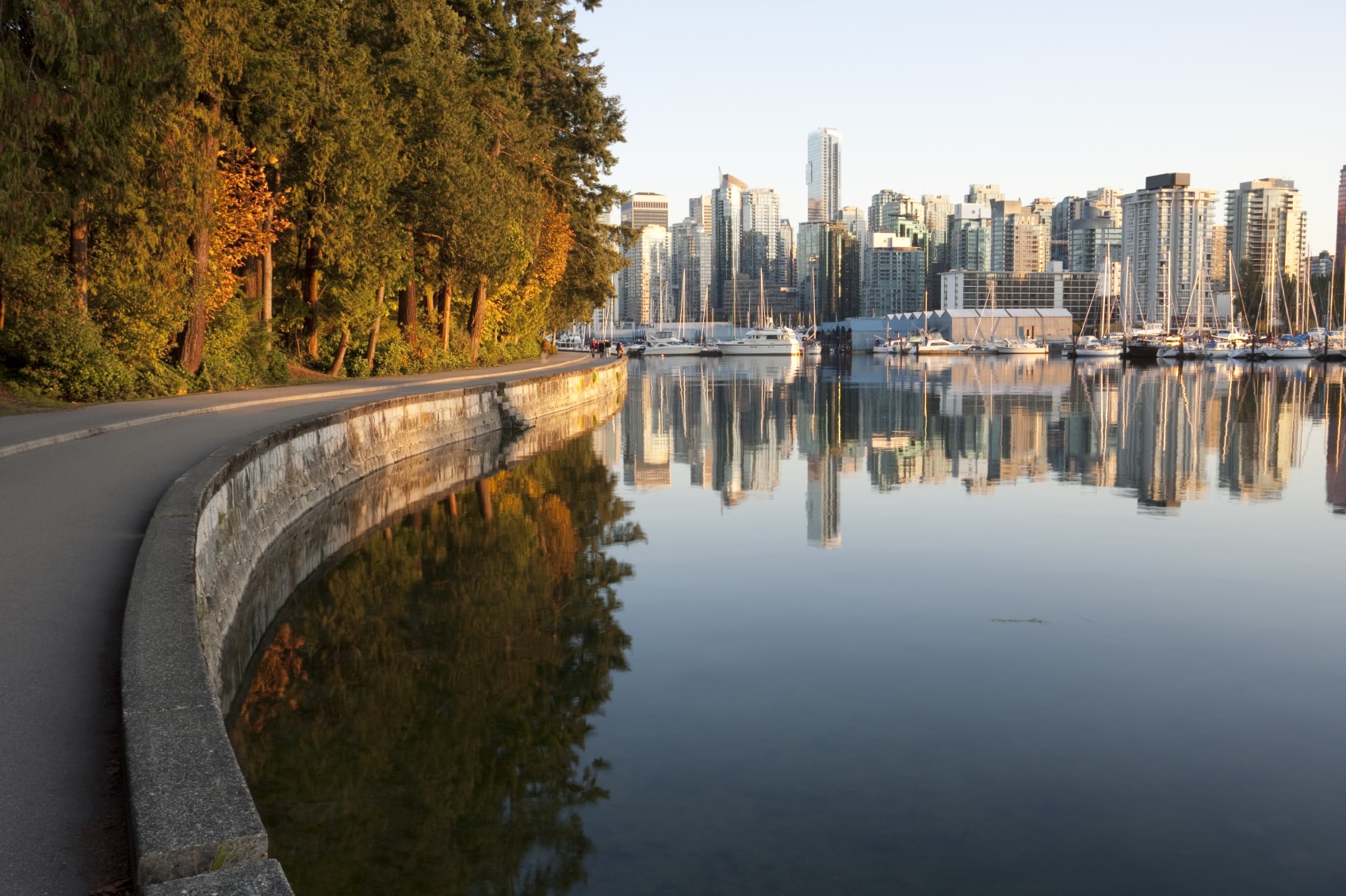 VANCOUVER, BC, CANADA (2023)  12 Awesome Things To Do In & Around